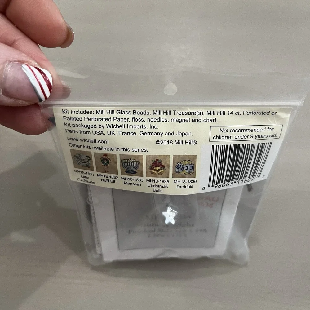 Mill Hill Glass Bead Kit MH18-1834 Sunday Night